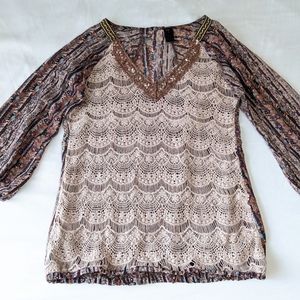 BKE Boutique Sheer Boho 3/4 length Sleeve Blouse Women's Size Small